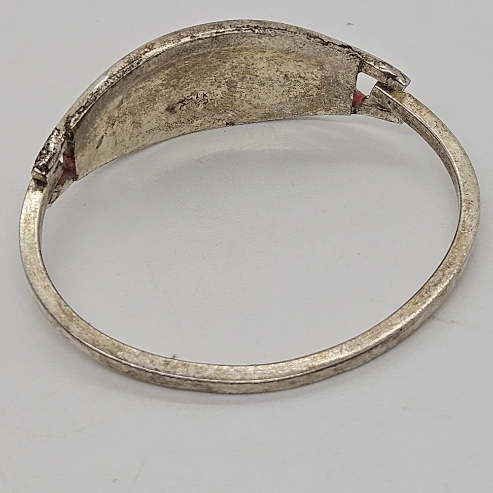 child size leafy inlay bracelet with red enamel background alpaca Mexico